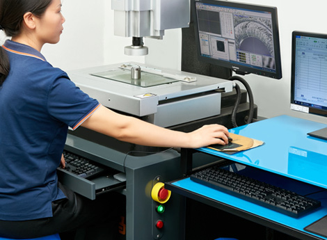 Inspection par projecteur 2,5D 